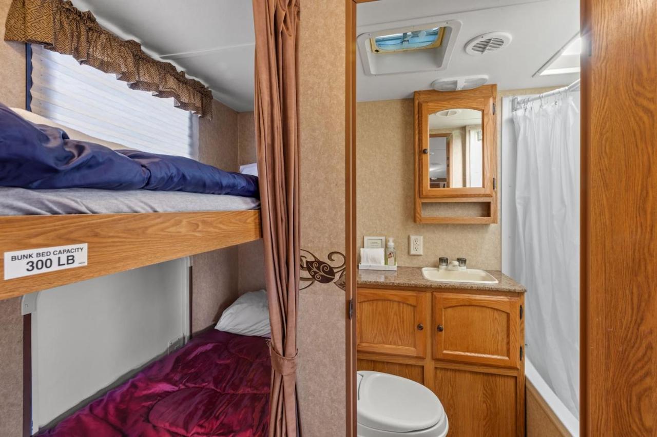 Jt Village Campground - Bunkhouse Джошуа-Трі Екстер'єр фото