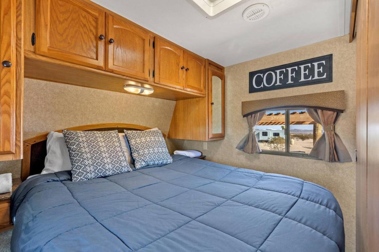 Jt Village Campground - Bunkhouse Джошуа-Трі Екстер'єр фото